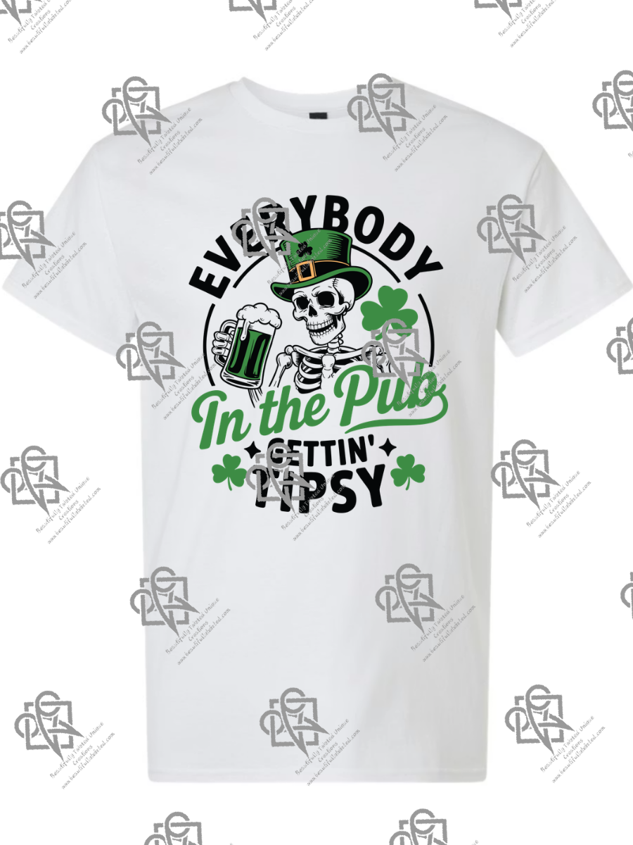 Everybody in the Pub getting Tipsy T-Shirt